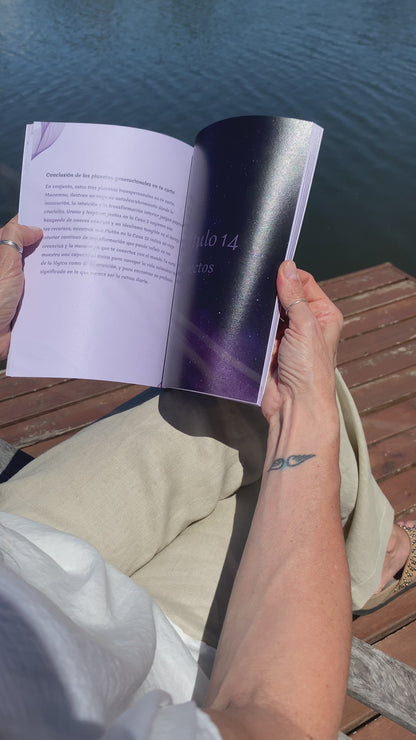 Premium Formato Físico + Revolución Solar de Regalo